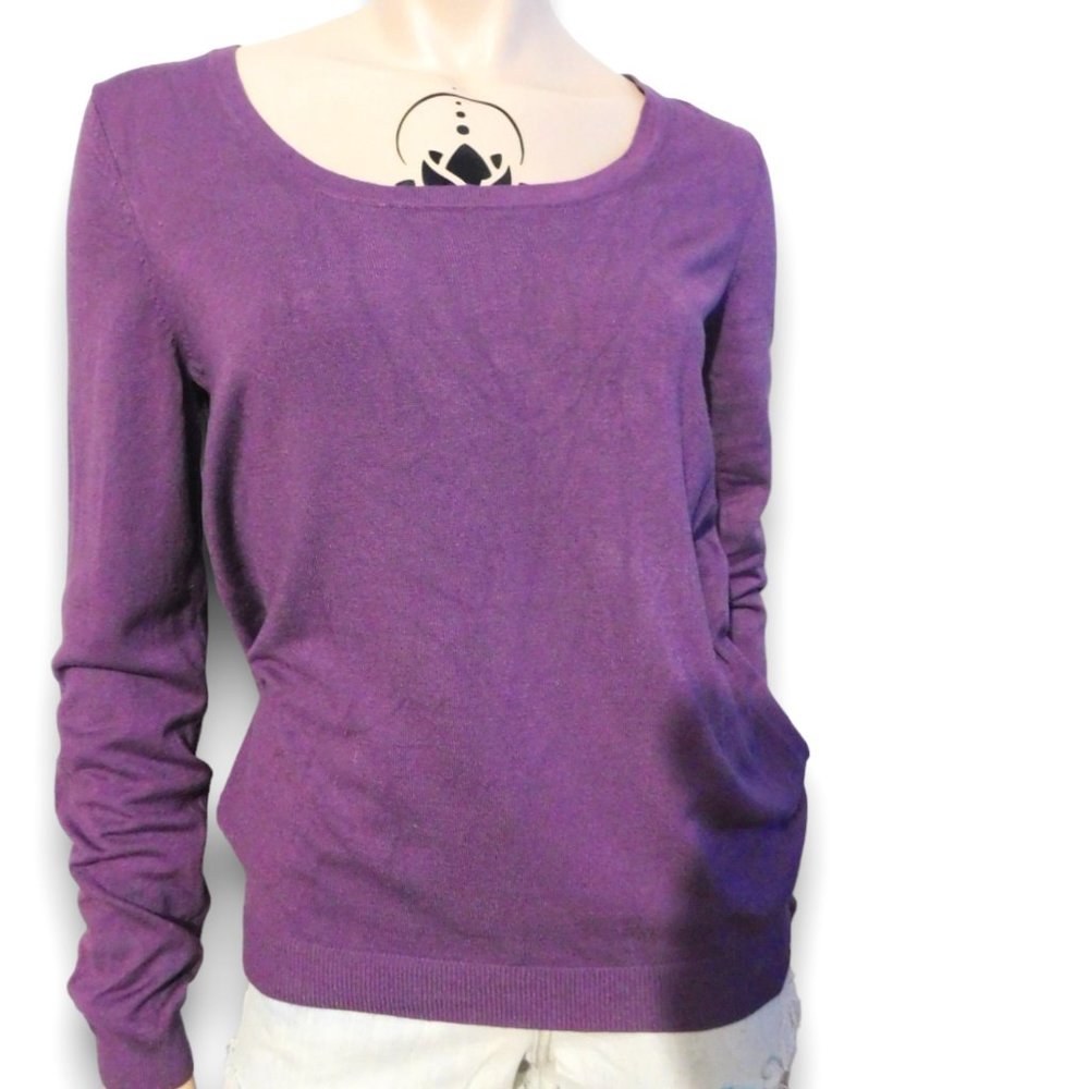 sweater  medium